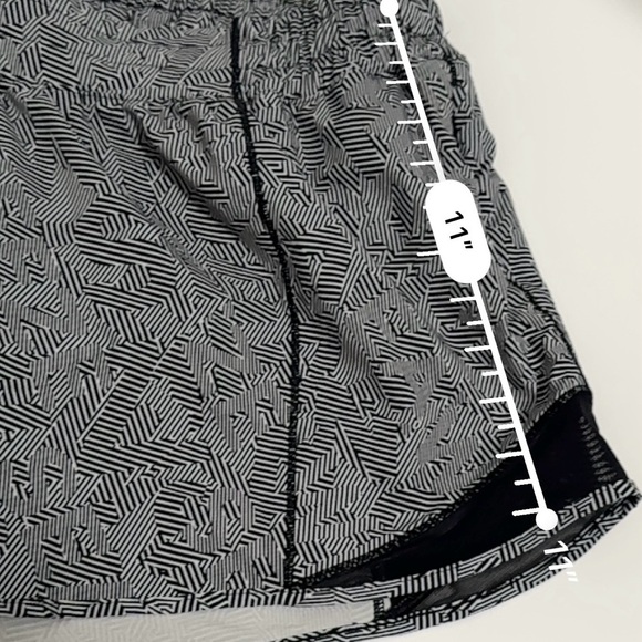 Lululemon Hotty Hot Short limited addition Seawheeze series size 12 tall - Picture 8 of 10